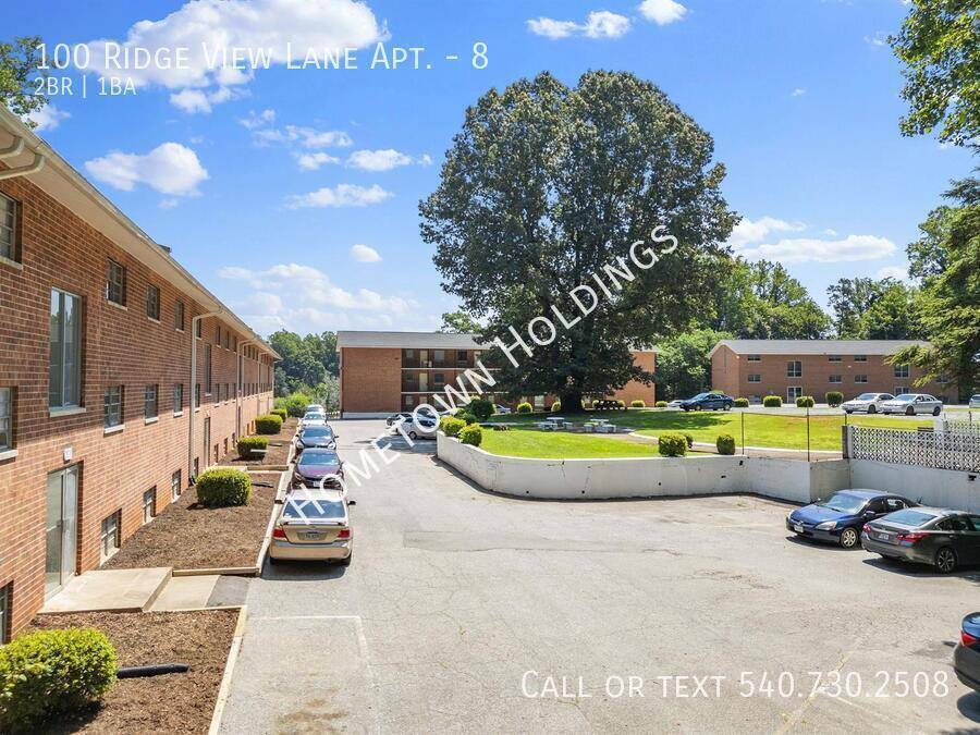 Apartment for rent at 100 Ridge View Lane #8, Bassett, VA 24055