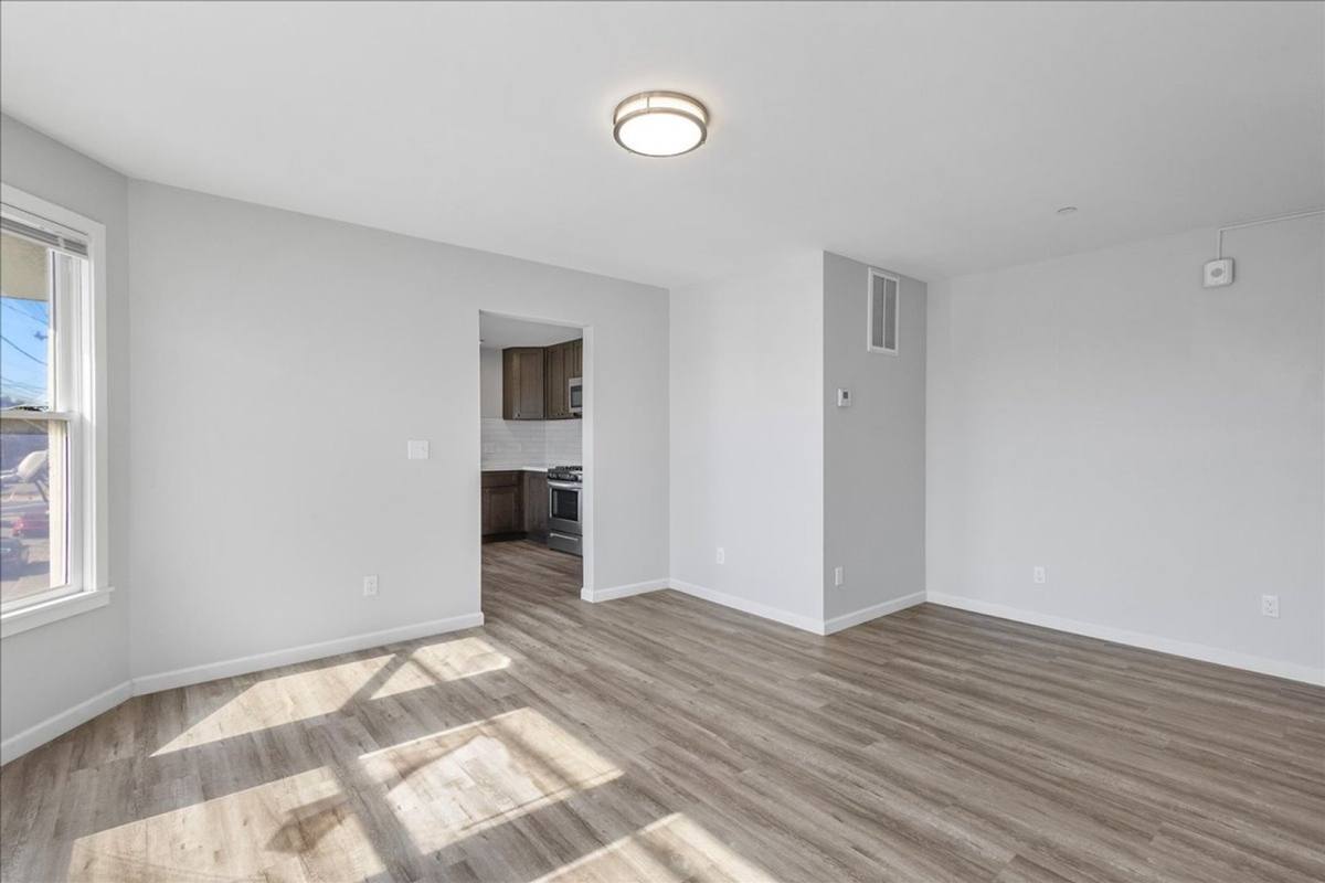 Apartment for rent at 1201-1203 Park St, Alameda, CA 94501
