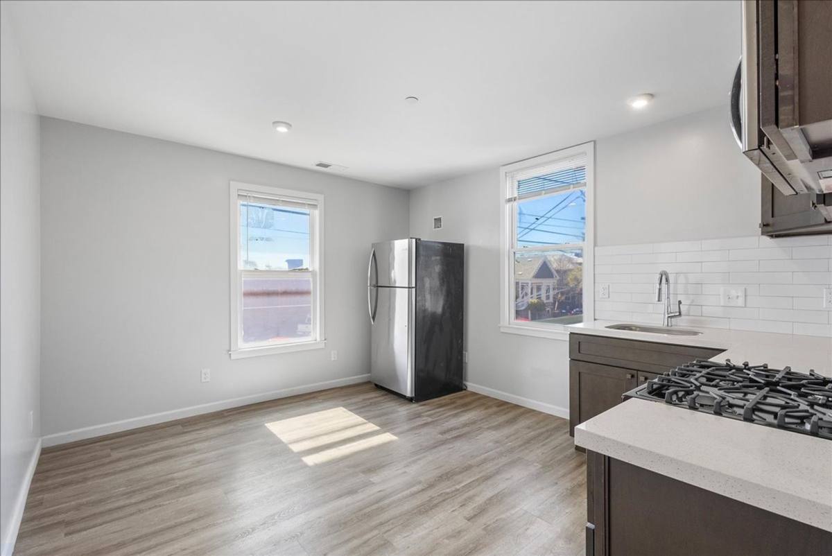 Apartment for rent at 1201-1203 Park St, Alameda, CA 94501