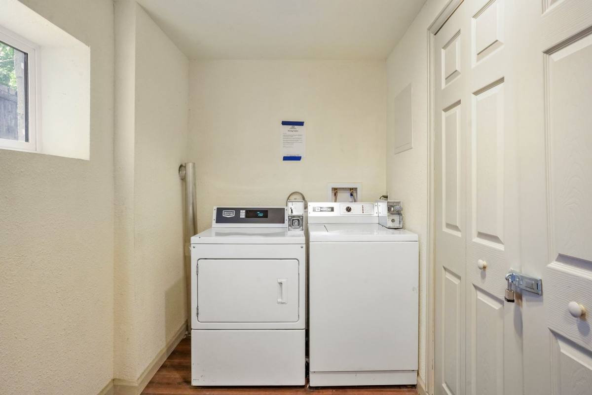 Apartment for rent at 982 S Sheridan Blvd #7, Denver, CO 80226