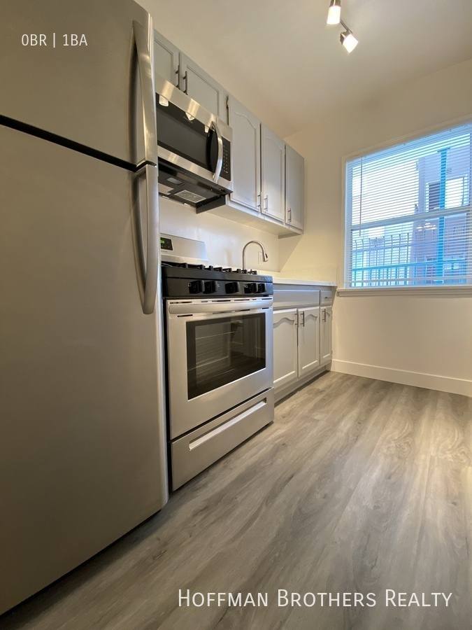 Apartment for rent at 1210 N Berendo St #19, Los Angeles, CA 90029