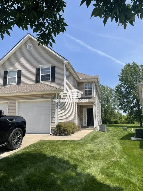 Townhouse for rent at 8127 Lawn Ave, Kansas City, MO 64119