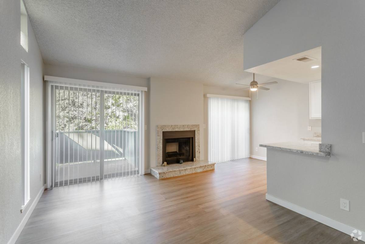 Apartment for rent at 333 Cirby Way, Roseville, CA 95678