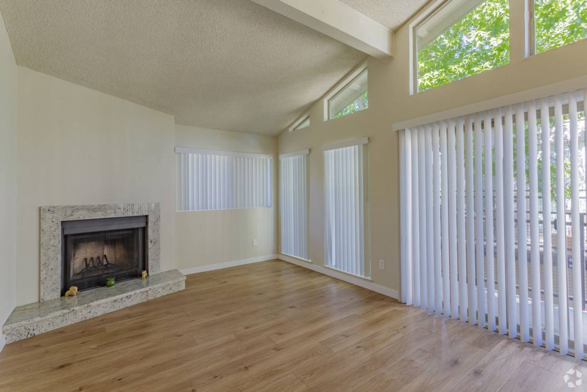 Apartment for rent at 333 Cirby Way, Roseville, CA 95678