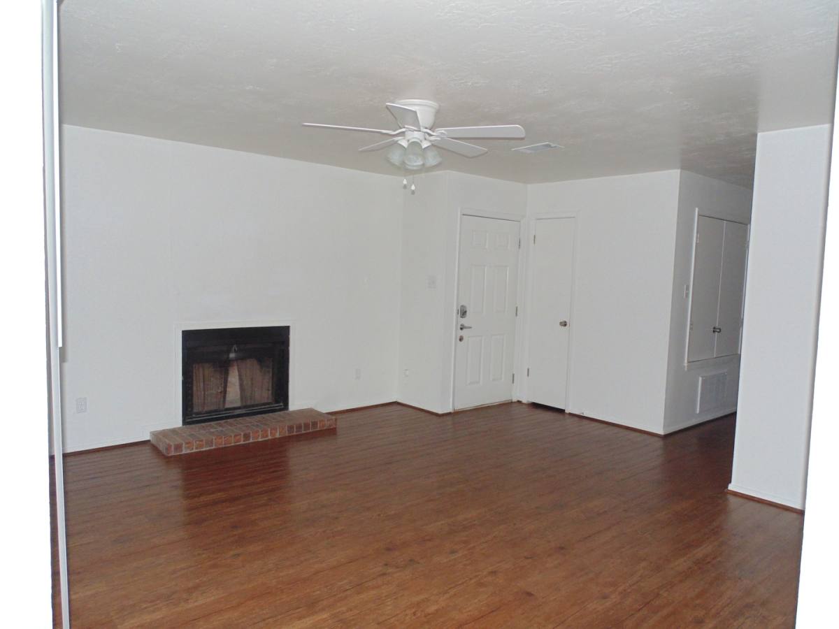 Apartment for rent at 2606 Pecan Knoll, Bryan, TX 77802