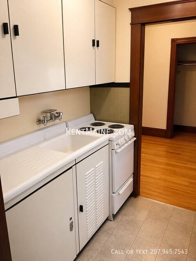 Apartment for rent at 9 Catell St #3, Bangor, ME 04401