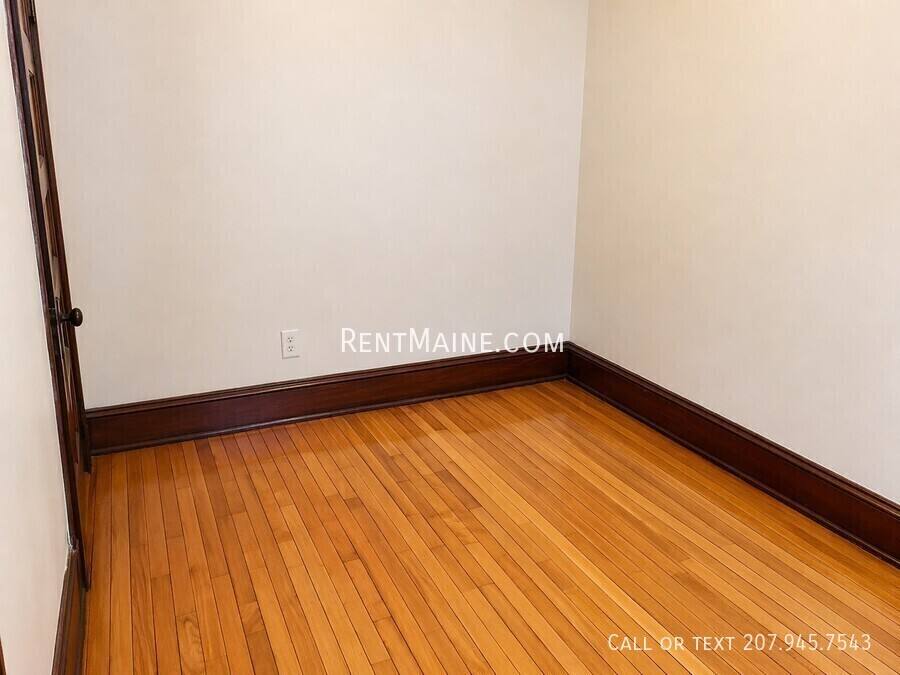 Apartment for rent at 9 Catell St #3, Bangor, ME 04401
