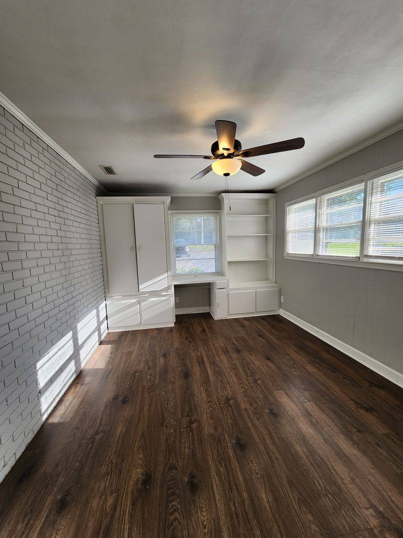 House for rent at 1213 McRee Dr, Valdosta, GA 31602