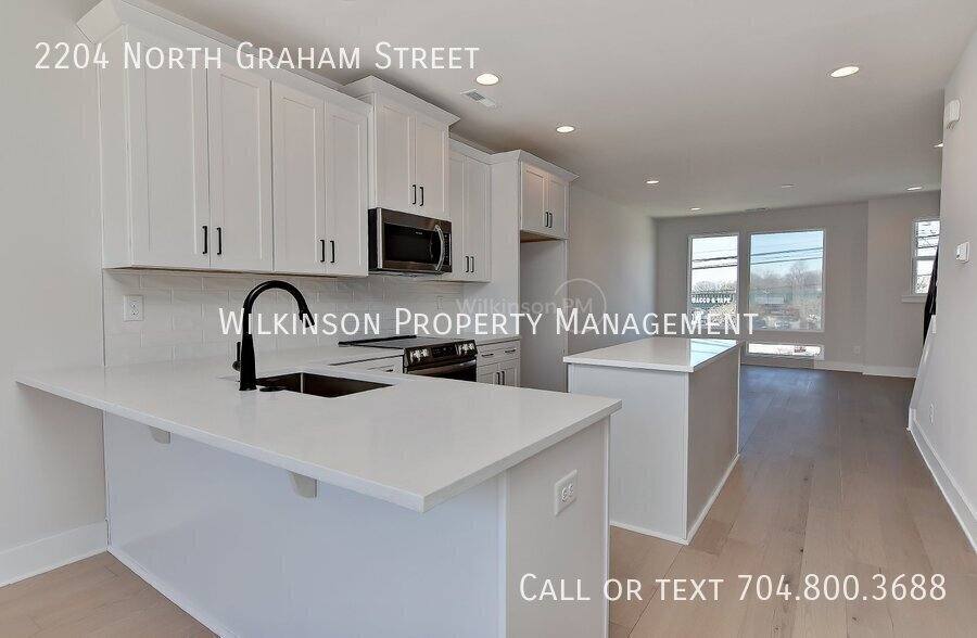 Townhouse for rent at 2204 Northend Dr, Charlotte, NC 28206