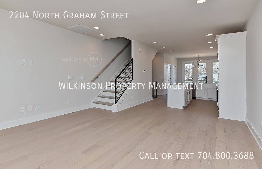Townhouse for rent at 2204 Northend Dr, Charlotte, NC 28206