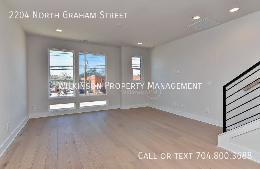 Townhouse for rent at 2204 Northend Dr, Charlotte, NC 28206
