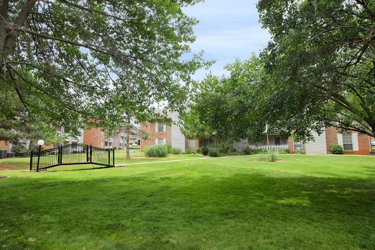 Apartment for rent at 6400 NW Expressway, Oklahoma City, OK 73132