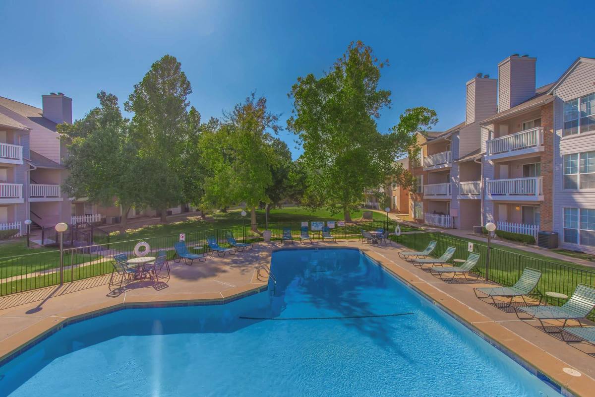Apartment for rent at 6400 NW Expressway, Oklahoma City, OK 73132