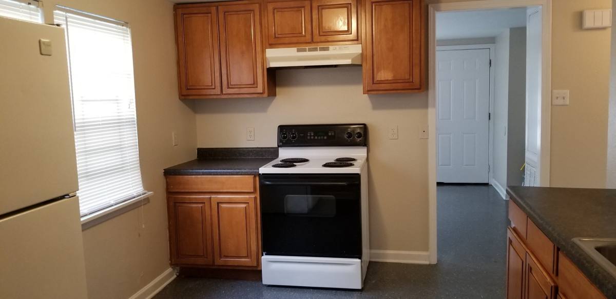 Apartment for rent at 925-927 Flood St, New Orleans, LA 70117