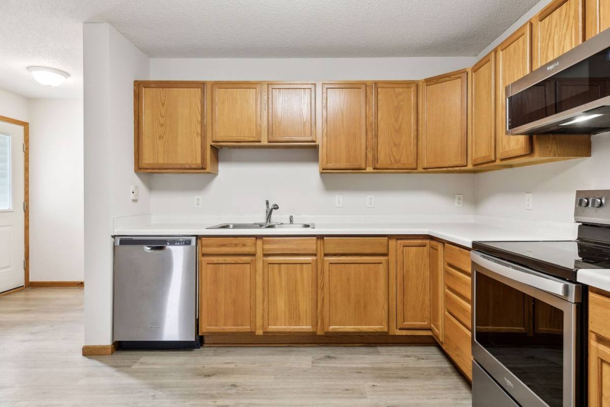 Townhouse for rent at 337-D Williamsburg Place, New Richmond, WI 54017