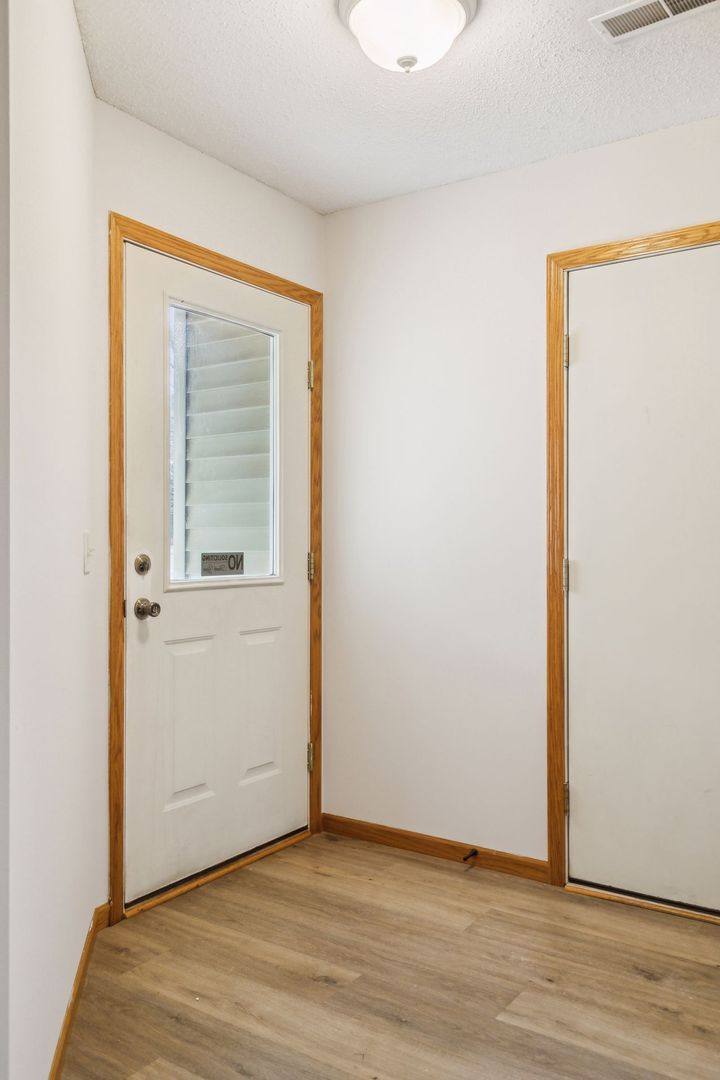 Townhouse for rent at 337-D Williamsburg Place, New Richmond, WI 54017