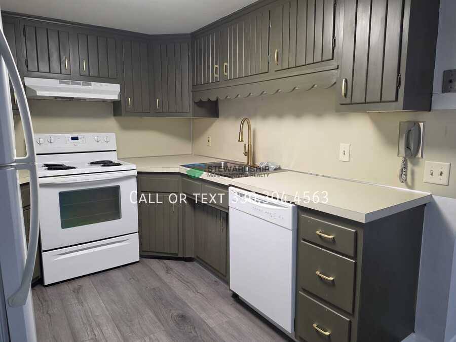 Apartment for rent at 3939 Market Ave N #1C, Canton, OH 44714