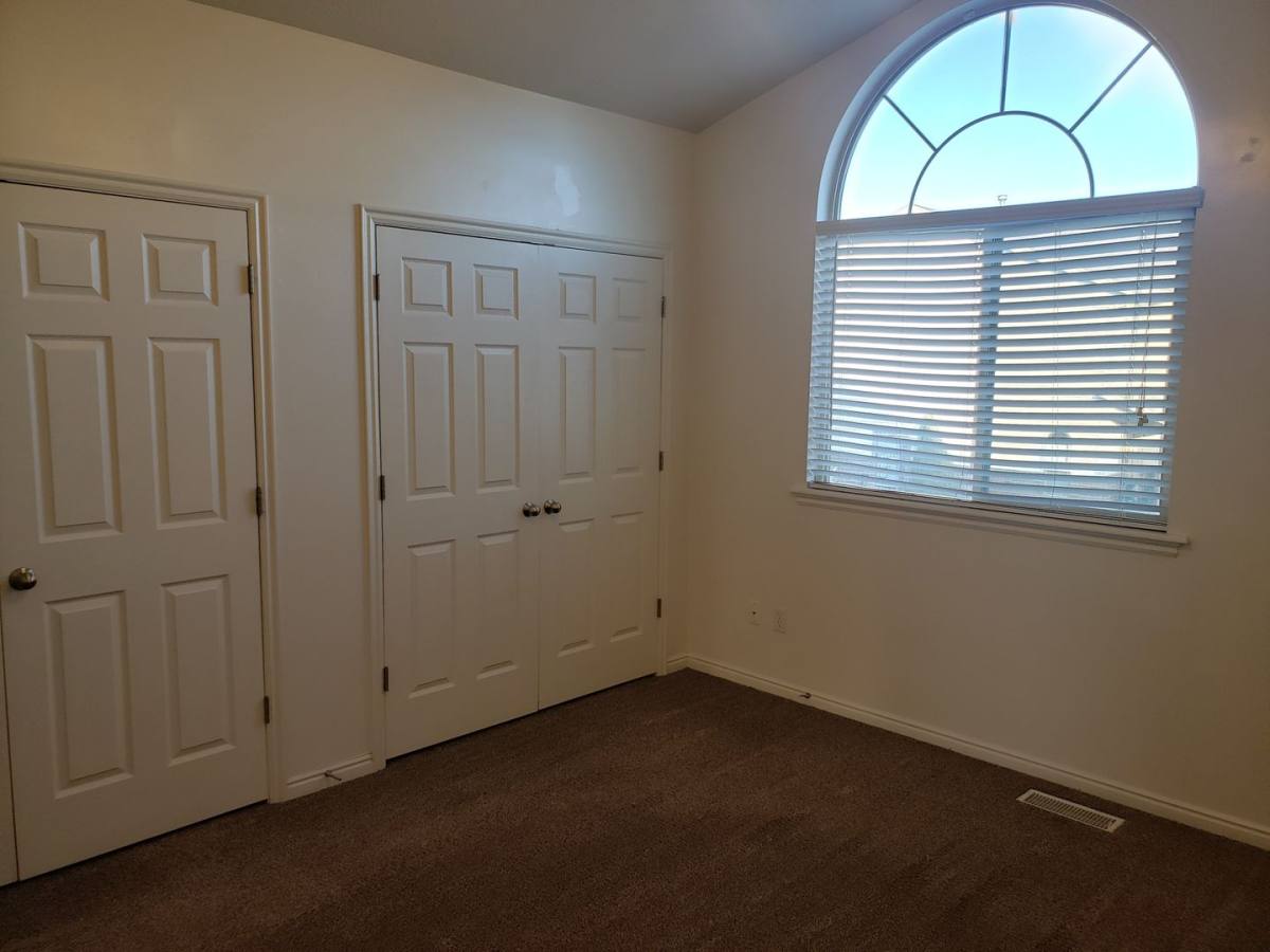 Apartment for rent at 960 S 550 E, Clearfield, UT 84015