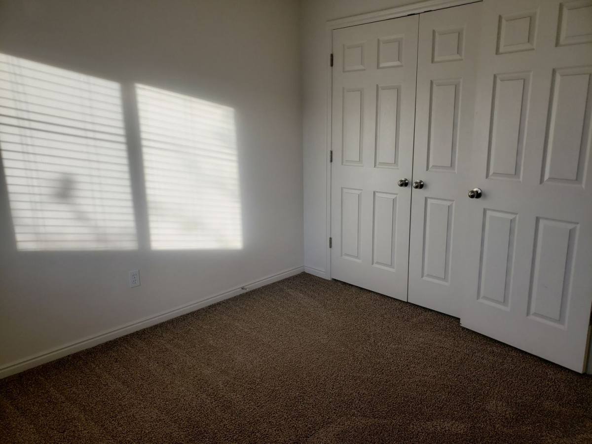 Apartment for rent at 960 S 550 E, Clearfield, UT 84015