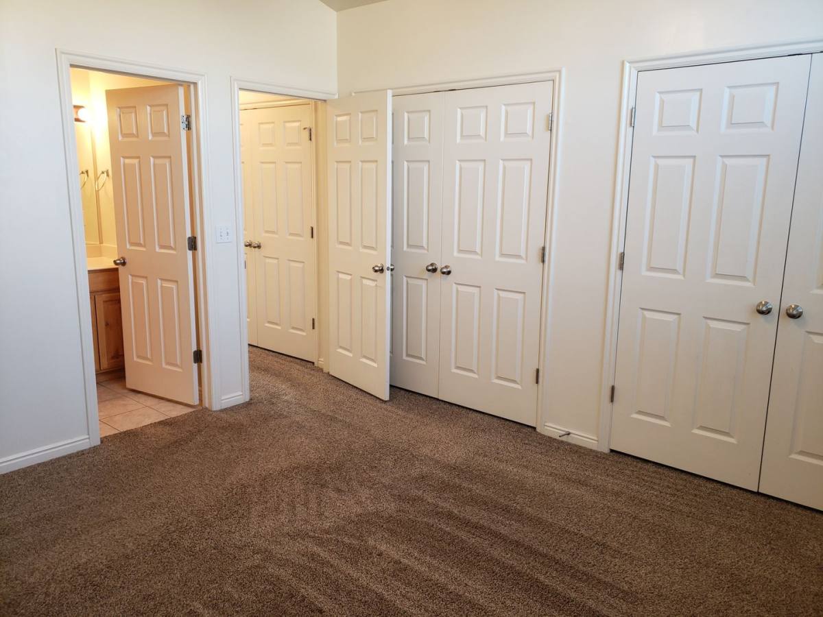 Apartment for rent at 960 S 550 E, Clearfield, UT 84015