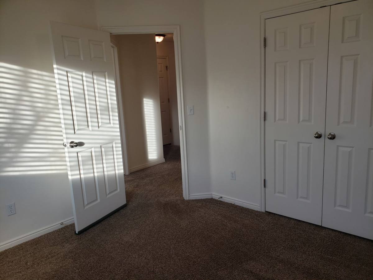Apartment for rent at 960 S 550 E, Clearfield, UT 84015