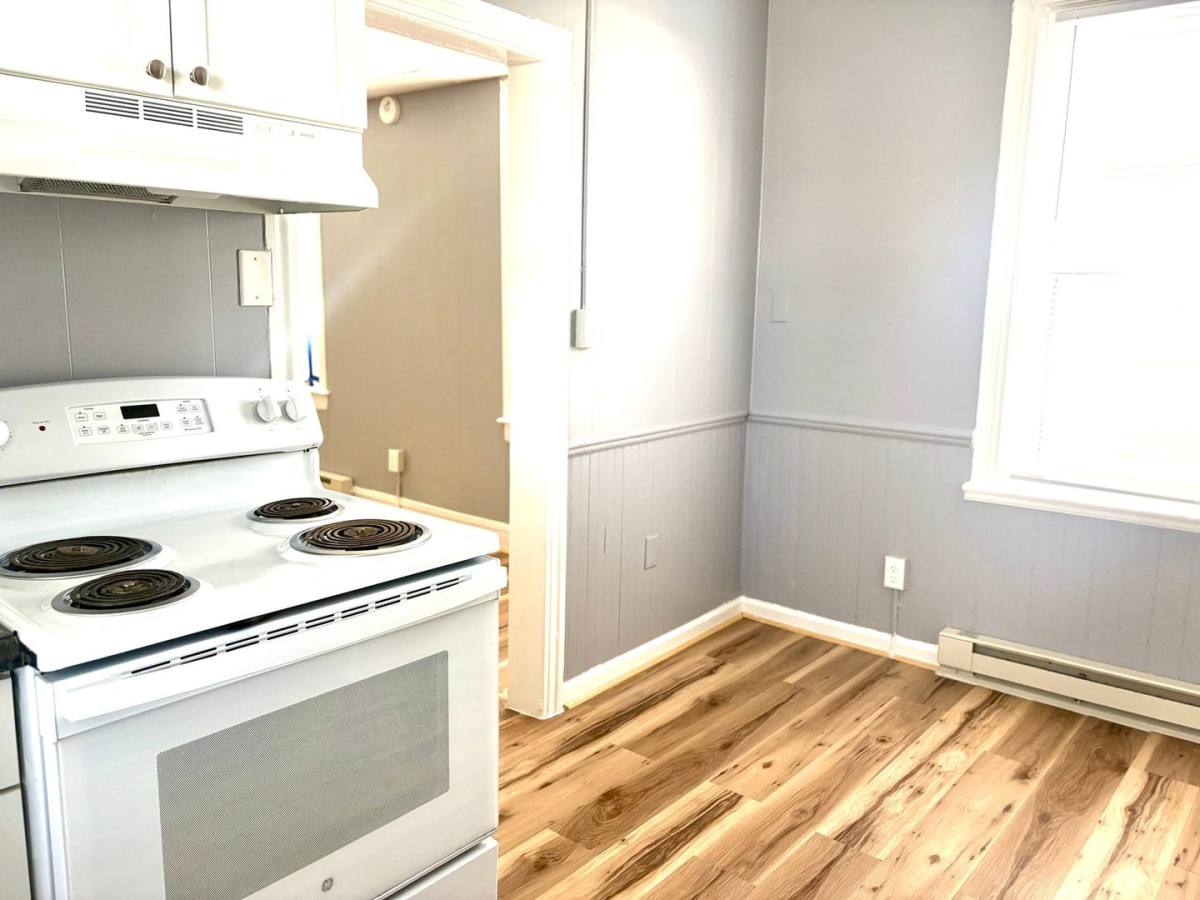 Townhouse for rent at 201 W 5th St, Waynesboro, PA 17268