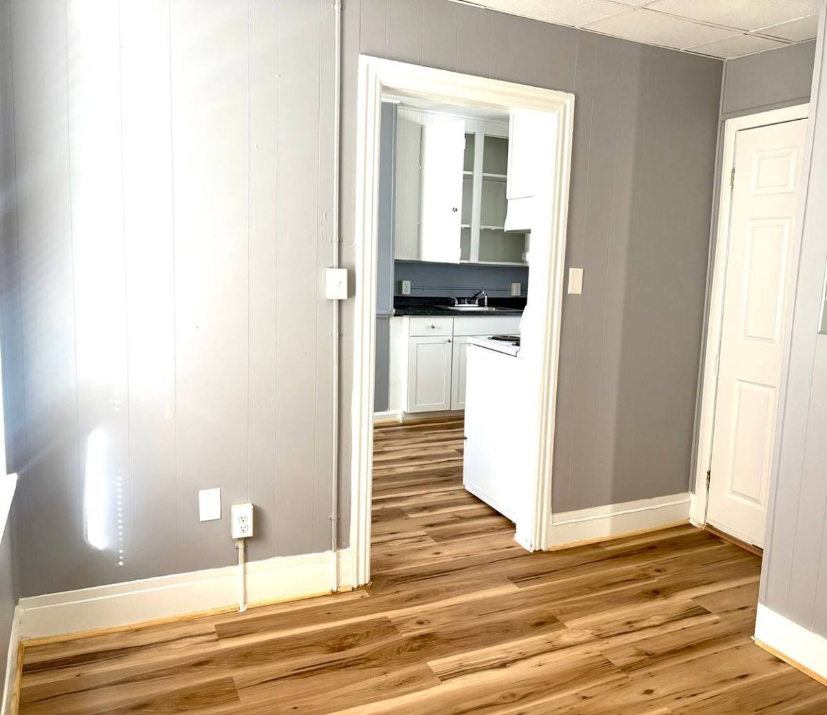 Townhouse for rent at 201 W 5th St, Waynesboro, PA 17268