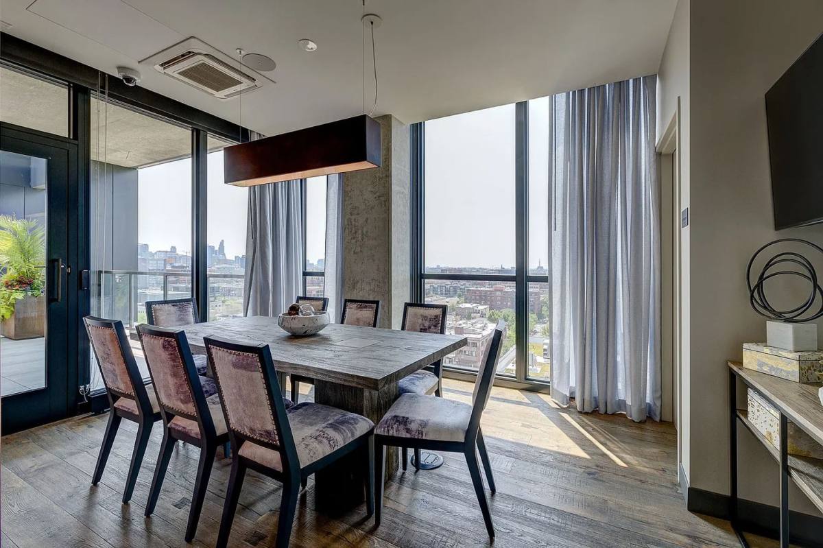 Apartment for rent at 218 N Ada St, Chicago, IL 60607