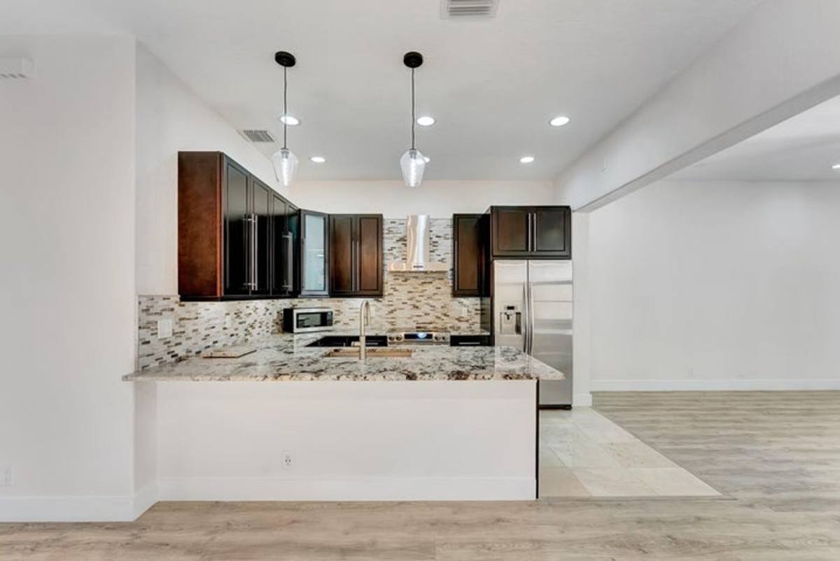 Townhouse for rent at 406 NW 25th Ave, Boynton Beach, FL 33426