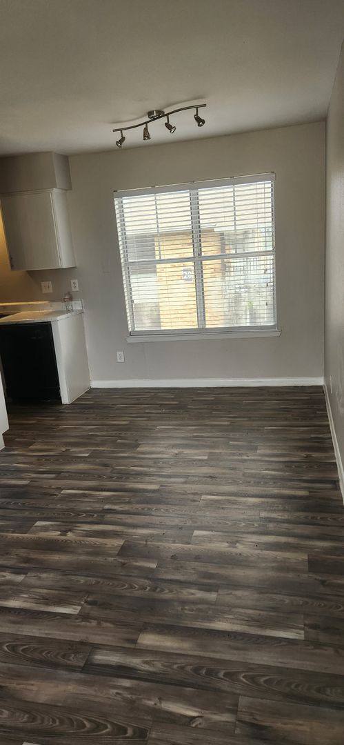 Apartment for rent at 1901 Rodd Field Rd, Corpus Christi, TX 78412