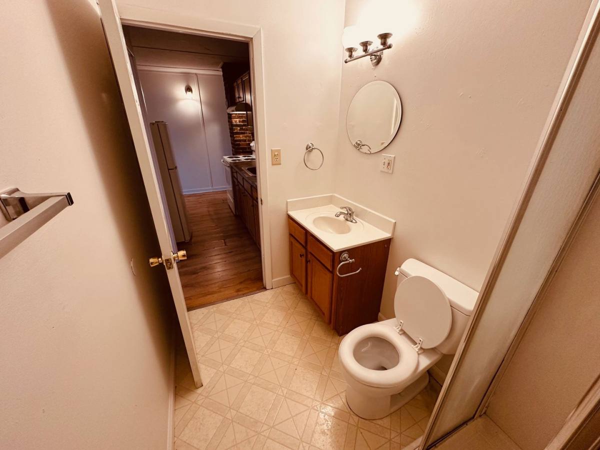 Apartment for rent at 361 W Market St, York, PA 17401