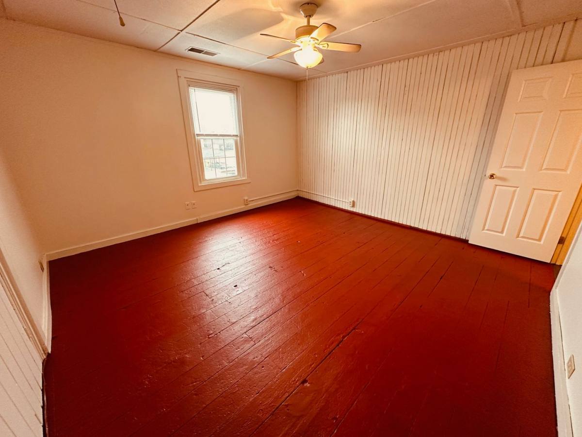 Apartment for rent at 361 W Market St, York, PA 17401