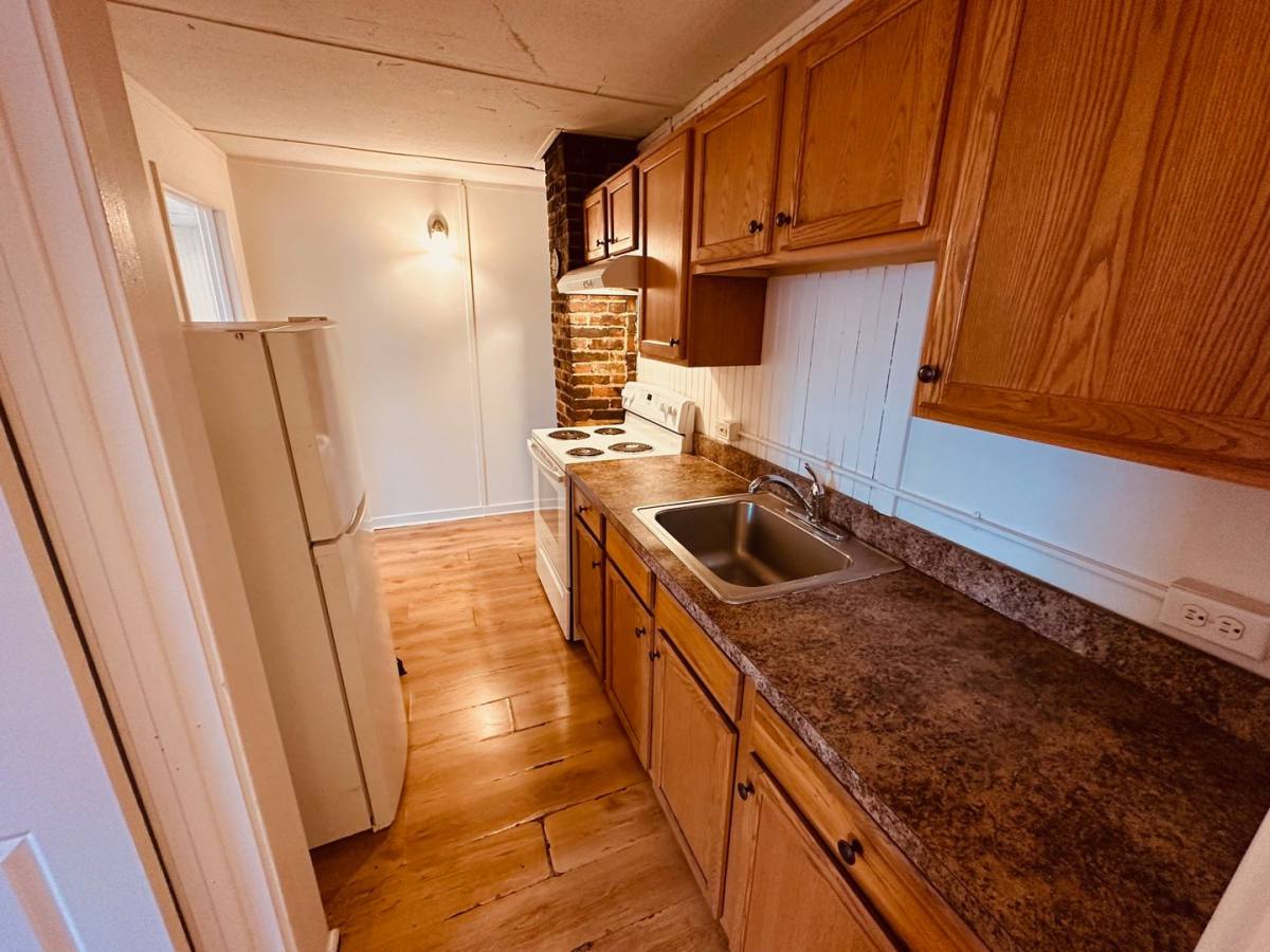 Apartment for rent at 361 W Market St, York, PA 17401