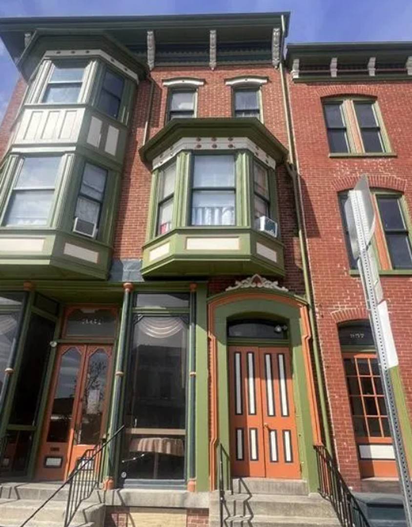Apartment for rent at 361 W Market St, York, PA 17401