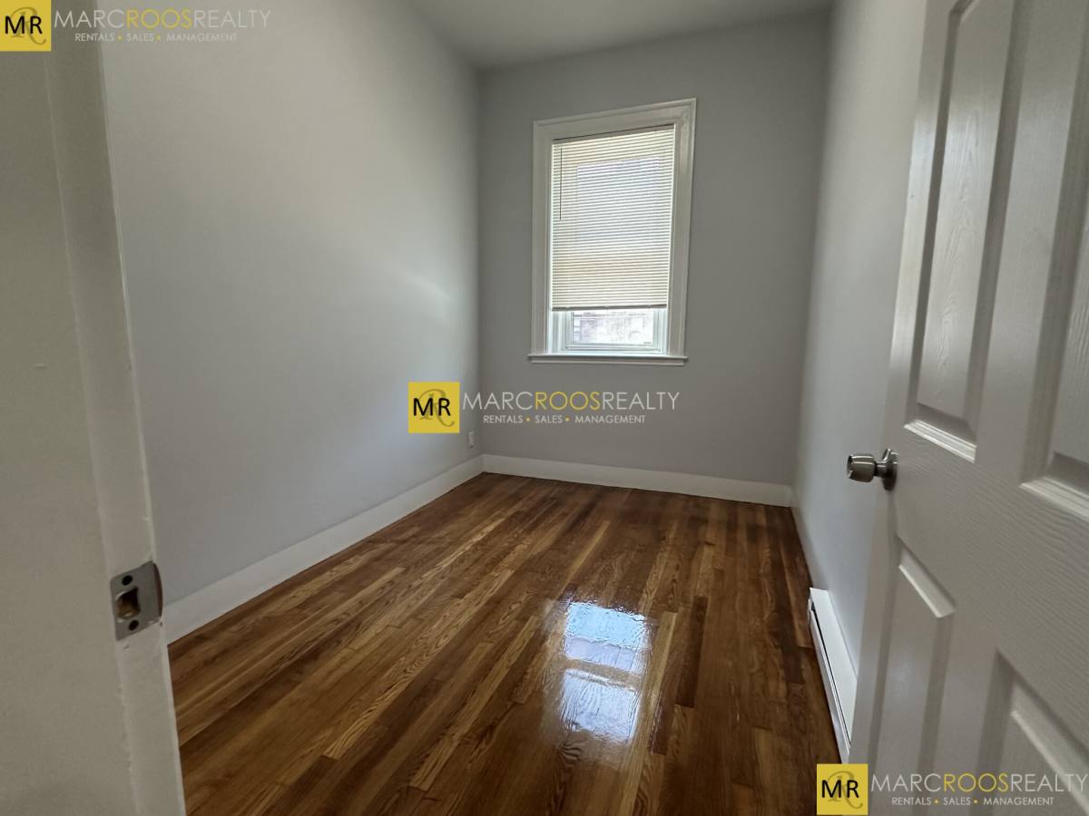 Apartment for rent at 474 Commonwealth Ave #2, Boston, MA 02215