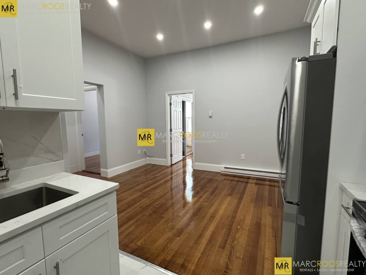 Apartment for rent at 474 Commonwealth Ave #2, Boston, MA 02215