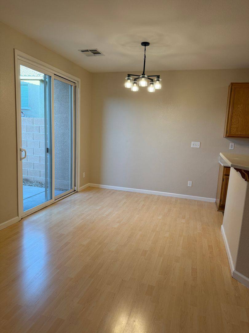 Townhouse for rent at 1358 Grass Creek Ave, Henderson, NV 89012