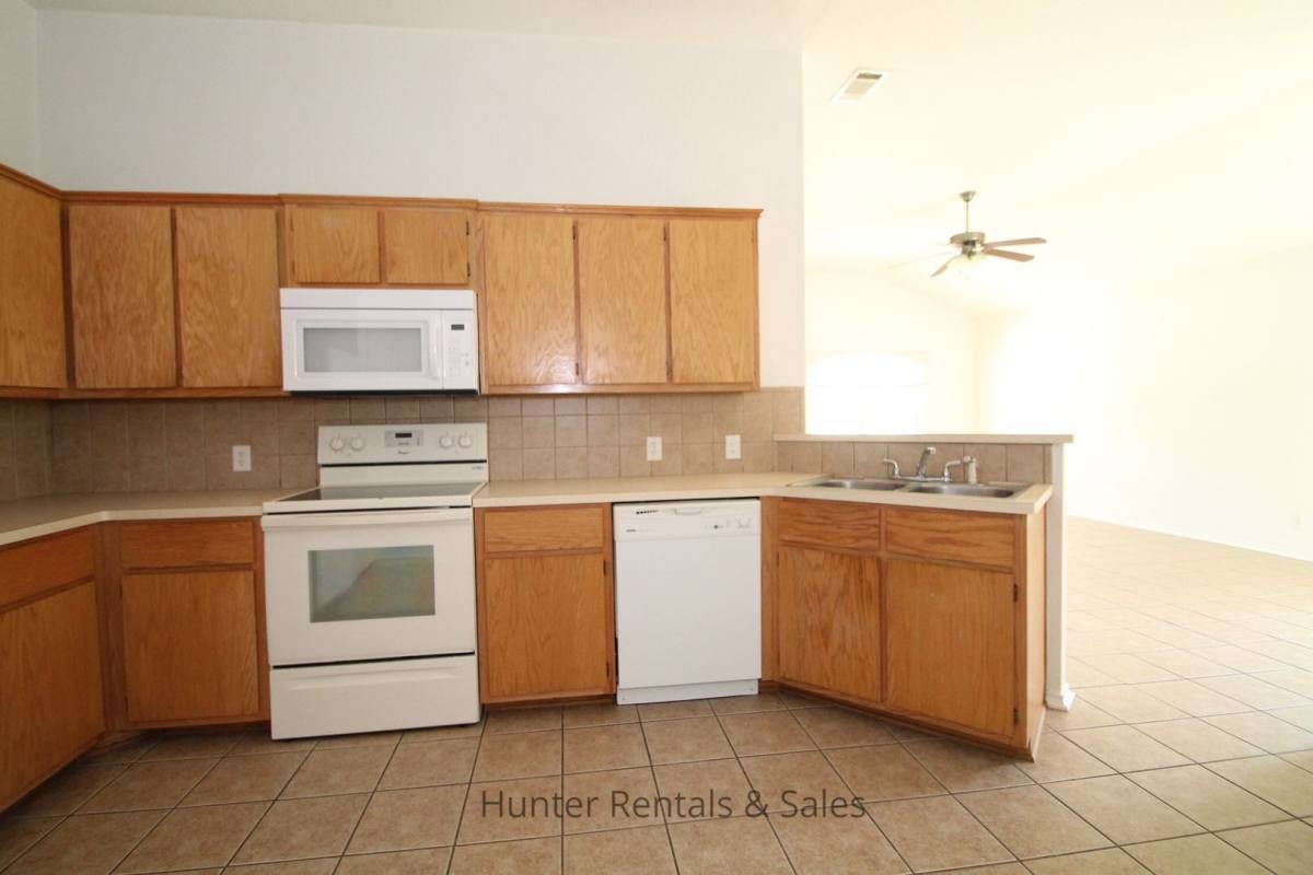 Townhouse for rent at 302-A Jeff Gordon, Harker Heights, TX 76548