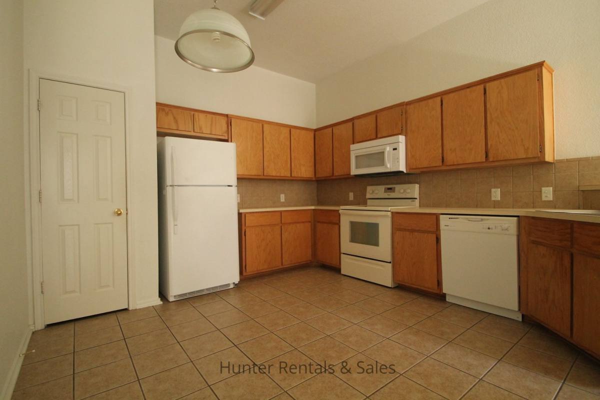 Townhouse for rent at 302-A Jeff Gordon, Harker Heights, TX 76548
