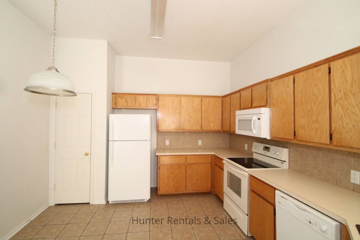 Townhouse for rent at 302-A Jeff Gordon, Harker Heights, TX 76548