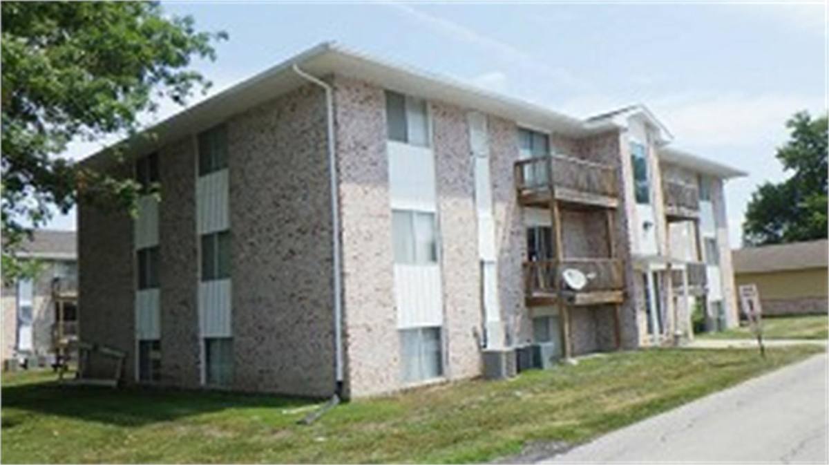 Apartment for rent at 306 S J St, Indianola, IA 50125