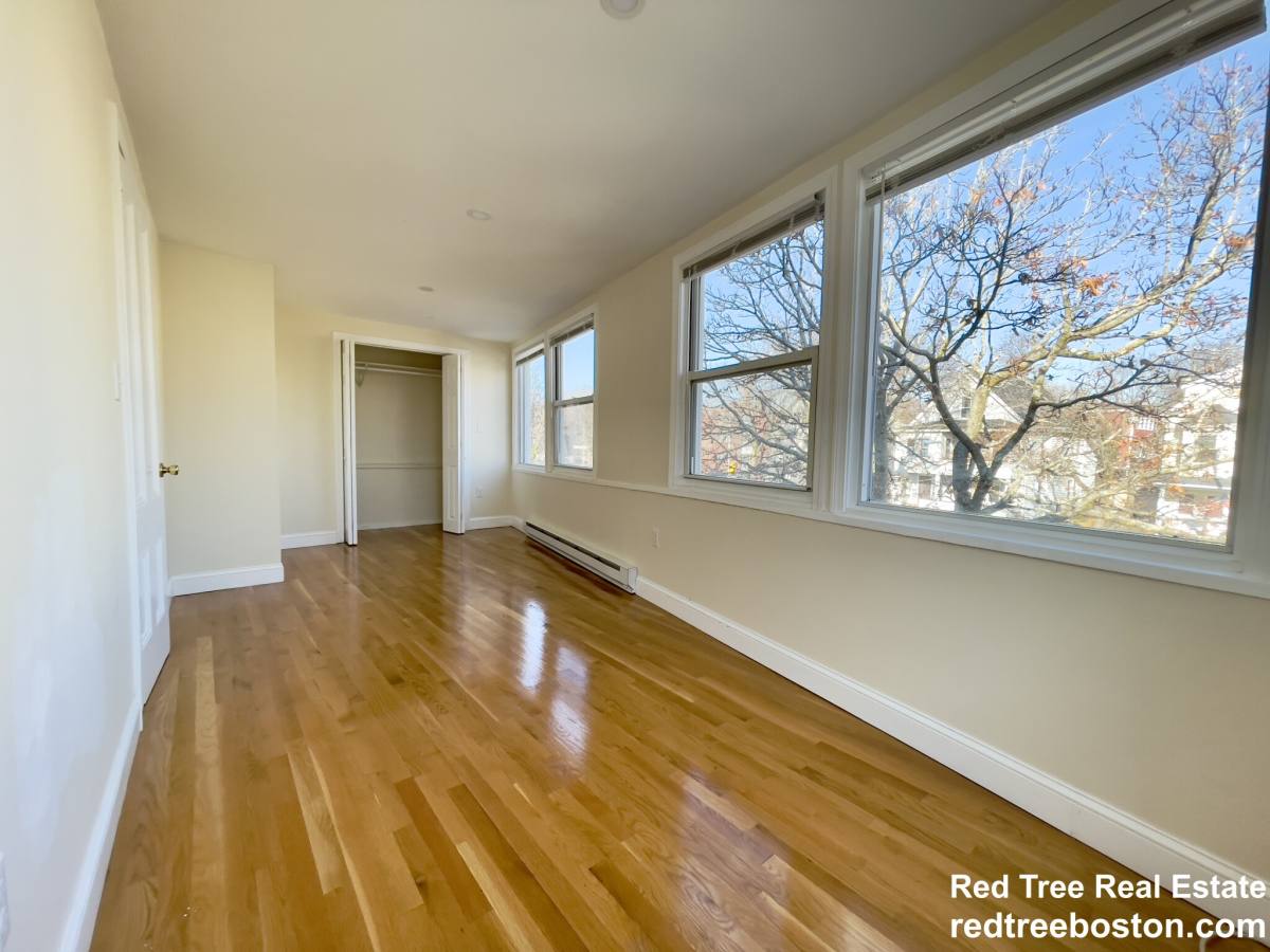 Apartment for rent at 2572 Massachusetts Ave #2, Cambridge, MA 02140
