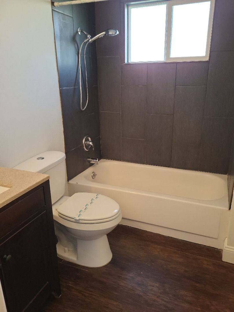 Apartment for rent at 3102-3108 Kauffman Ave, Vancouver, WA 98660