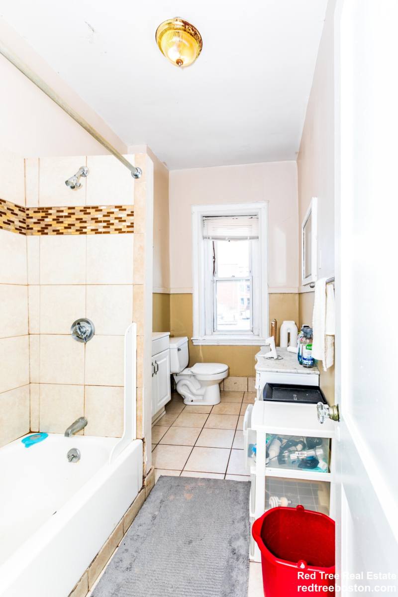 Apartment for rent at 1284 Commonwealth Ave #7, Allston, MA 02134