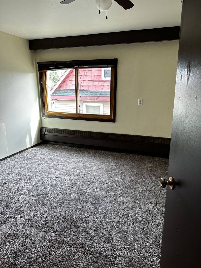 Apartment for rent at 614 Broad St, Beloit, WI 53511