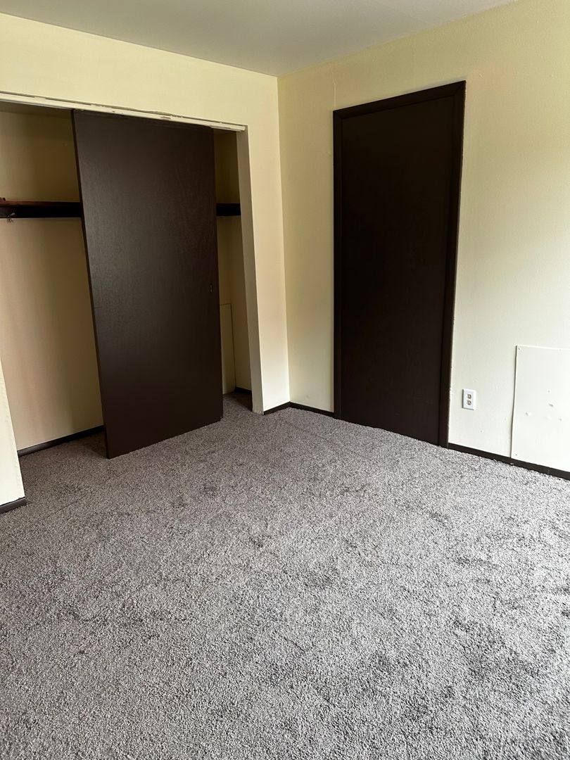 Apartment for rent at 614 Broad St, Beloit, WI 53511