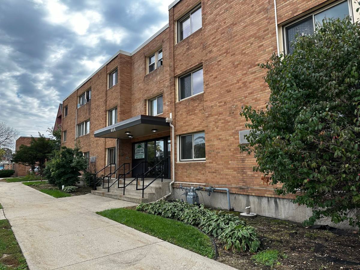 Apartment for rent at 614 Broad St, Beloit, WI 53511