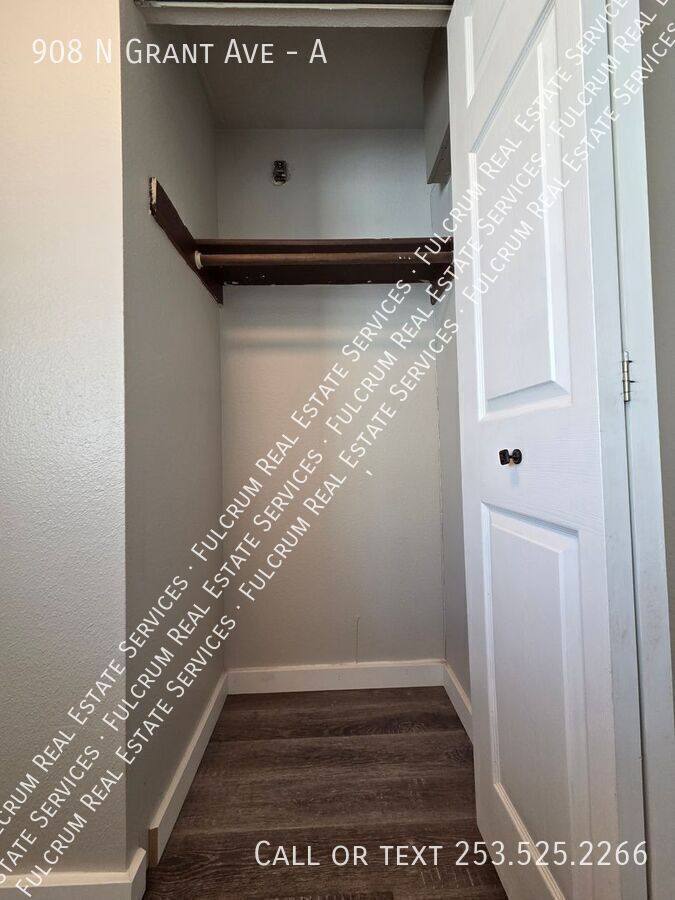Apartment for rent at 908 N Grant Ave #A, Tacoma, WA 98403