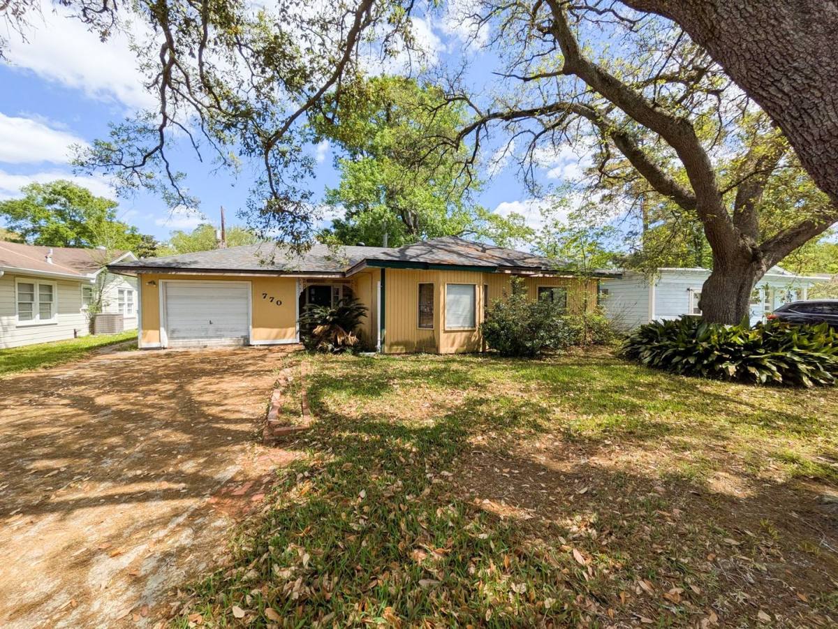 House for rent at 770 Peyton Dr, Beaumont, TX 77706