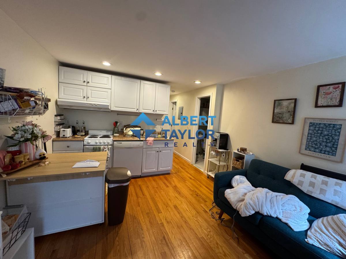 Apartment for rent at 28 Phillips St #M, Boston, MA 02114